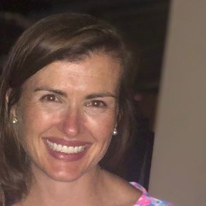 Meet your Posher, Elizabeth